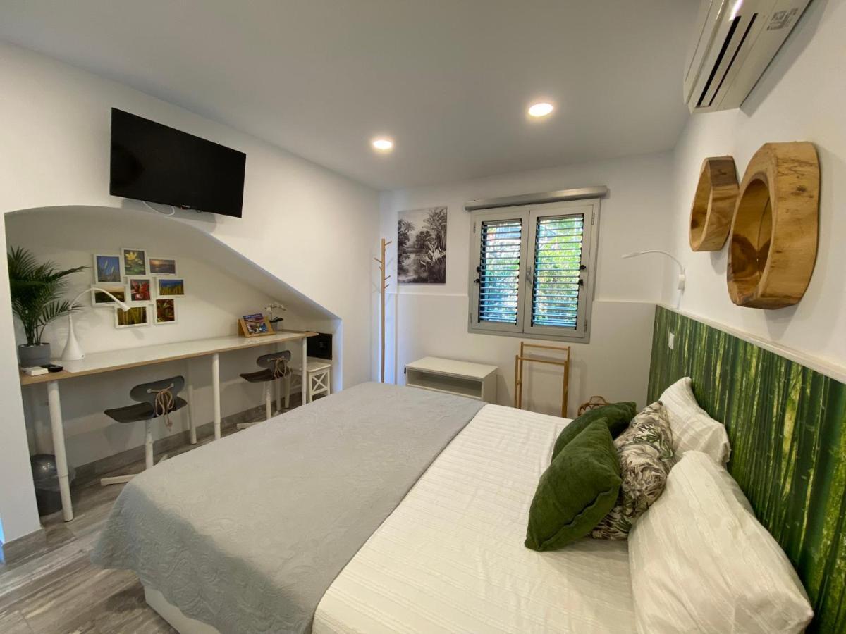 First Beachline Deluxe With Garden And Terrasse In Sun Club San Bartolomé Extérieur photo
