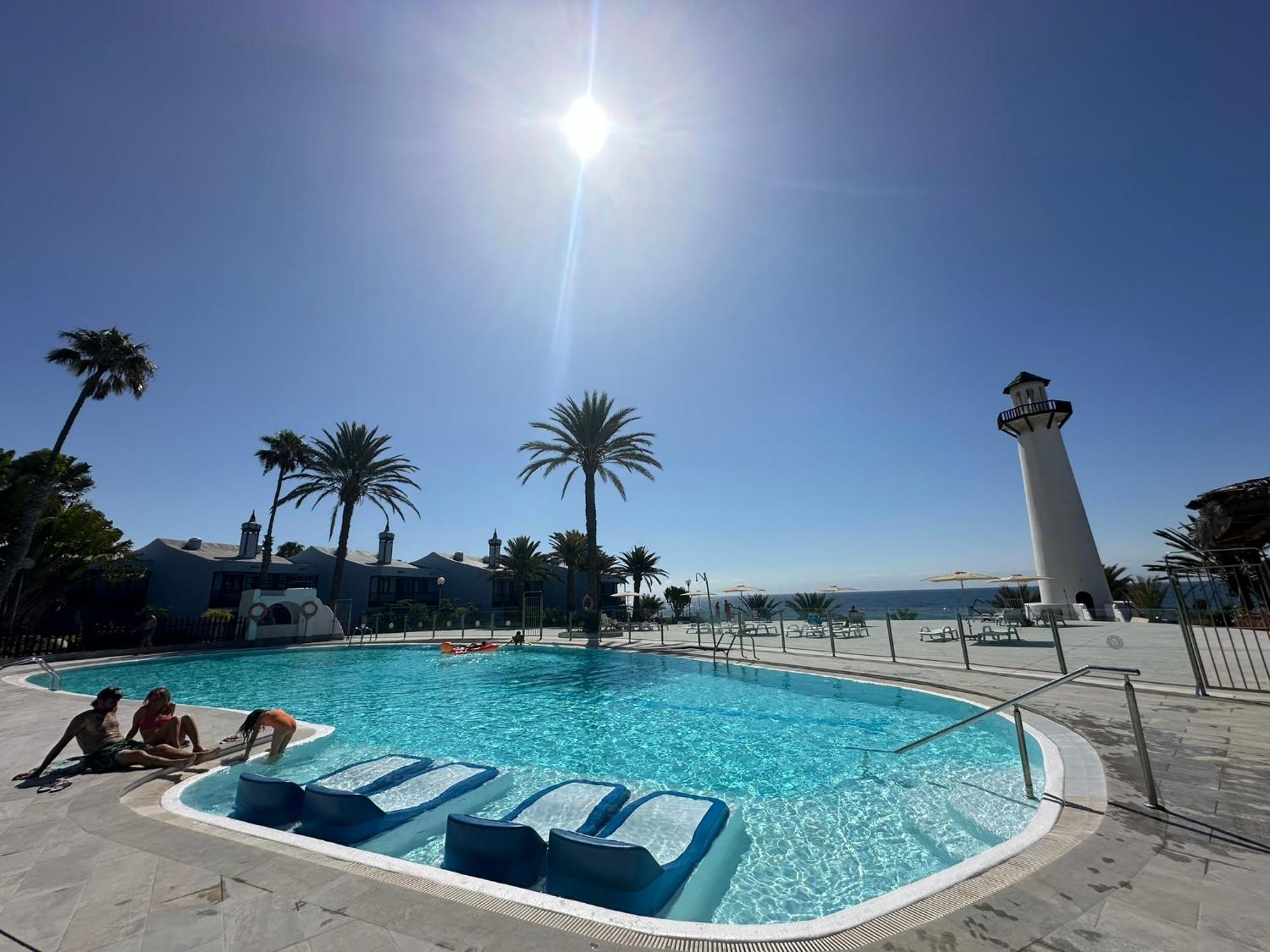 First Beachline Deluxe With Garden And Terrasse In Sun Club San Bartolomé Extérieur photo