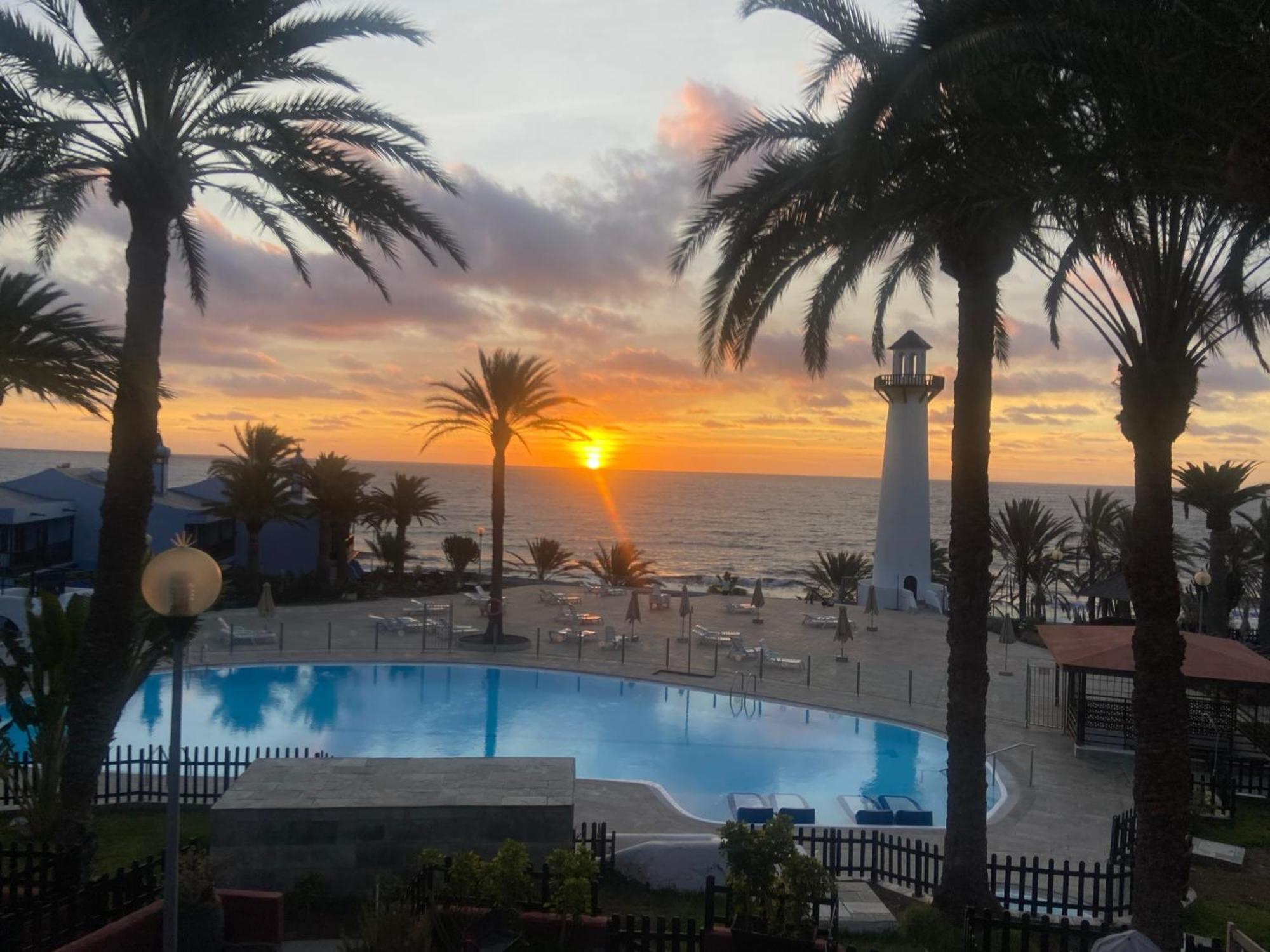 First Beachline Deluxe With Garden And Terrasse In Sun Club San Bartolomé Extérieur photo